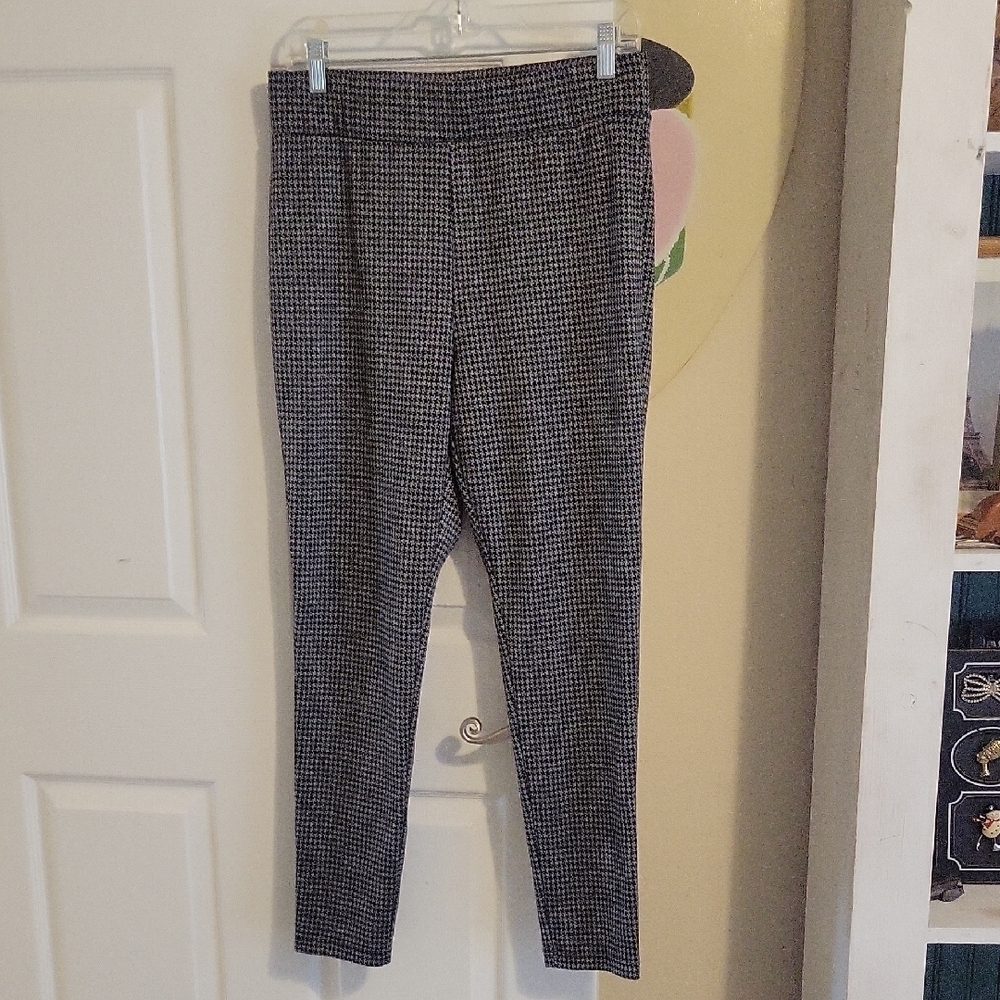 LOFT SzLg Wide Waist Black and White Houndstooth Trousers No pockets